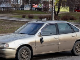 В Днепре на Донецком шоссе легковушка сбила девушку