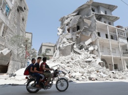 СМИ: в Сирии убиты десять мирных граждан во время авианалета
