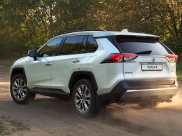 Toyota RAV4 смогла пересдать «лосиный тест»