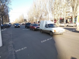 В Запорожской области тройное ДТП: авто выстроили "паровозиком" (ФОТО)