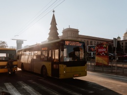 В Днепре на загруженные маршруты добавят больше автобусов