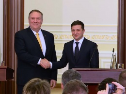 Майк Помпео в Киеве: США не отказываются от поддержки Украины
