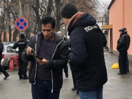 Украинские мусульмане возмущены устроенным возле мечети в Киеве рейдом на нелегальных мигрантов (ФОТО, ВИДЕО)