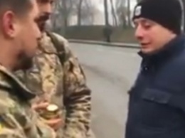 Охрана Зеленского не пускала ВСУ к памятнику в День Крут: всплыло скандальное видео