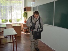 В школе во Львовской области во время уроков распылили перцовый баллончик, 5 детей в больнице