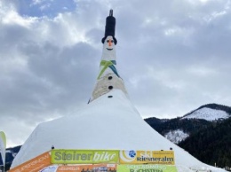 В Австрии слепили самого высокого в мире снеговика