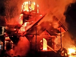 На Закарпатье сгорела деревянная церковь