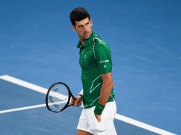 Джокович восьмой раз в карьере выиграл Australian Open