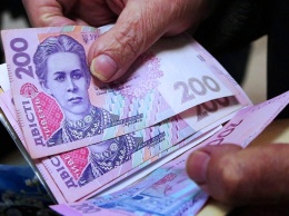 Украинцам поднимут соцвыплаты, но не всем - кто в списке счастливчиков
