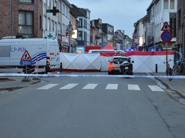 Второе нападение с ножом на прохожих в Европе за день: атаковавшую женщину подстрелили