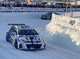 Volkswagen Golf дебютировал на «ледяной гонке»