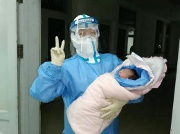 В Китае женщина с "уханским" коронавирусом родила здорового ребенка