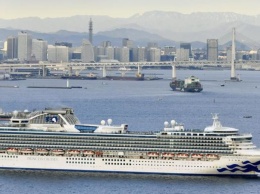 В Японии на карантин из-за коронавируса поместили круизный лайнер