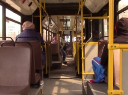 В Днепре начнут дезинфицировать автобусы: водителям советуют надевать маски