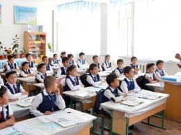 Школьники Узбекистана пишут диктанты и сочинения о коронавирусе