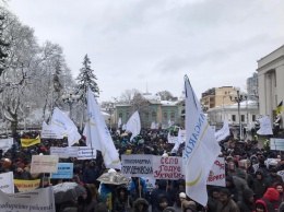 Несколько тысяч аграриев на митинге призвали президента уволить главу НАБУ Сытника и защитить их рабочие места
