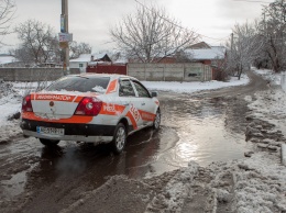 Потопы, гололед и каша под ногами: какие неприятности принесла непогода жителям Днепра