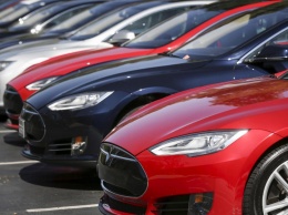 Tesla удаленно отключила Autopilot на Model S после вторичной перепродажи авто