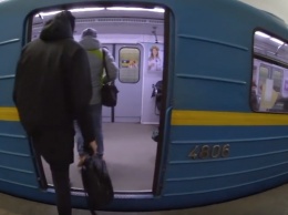 ЧП в метро Киева: без жертв не обошлось - люди напуганы