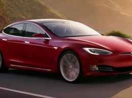 Tesla отключила автопилот у подержанного электрокара