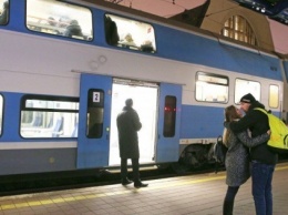 "Укрзализныця" назначила дополнительные поезда к 8 марта