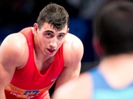 Украинец Новиков вышел в финал чемпионата Европы по греко-римской борьбе