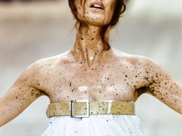 Бьюти-образы Alexander McQueen, которые меняли взгляд на красоту