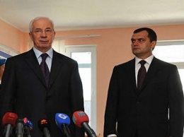 РосСМИ: «ДНР» может возглавить Захарченко, а «ЛНР» - Азаров