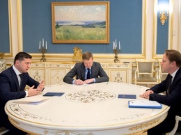 Зеленский обсудил с еврокомиссаром сотрудничество Украины и ЕС в 2020 году