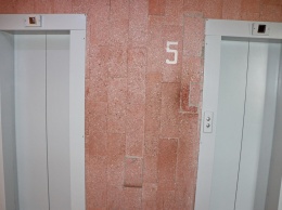 В медучреждениях Одессы ремонтируют лифты