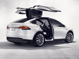 Tesla отзывает 15 тыс. электромобилей Model X в США и Канаде