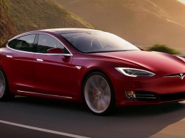 Tesla деактивирует функцию быстрой зарядки на восстановленных электрокарах