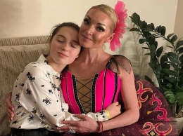 Волочкова почти потеряла дочь: Ариадне заменила мать другая женщина