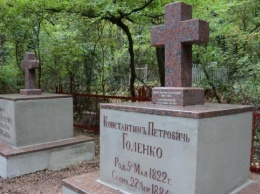 В Большой Ялте приводят в порядок места захоронений участников Великой Отечественной войны