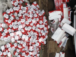 В ходе 90 обысков силовики изъяли 1500 ящиков сигарет, завезенных из оккупированного Донбасса