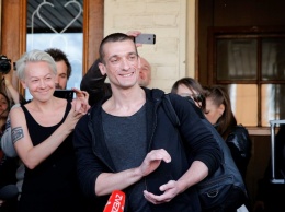 В Париже задержали скандального российского художника Павленского и его подругу