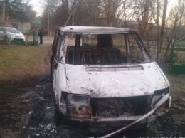 Поджог авто священника ПЦУ: Авакова и Рябошапку просят взять дело под контроль