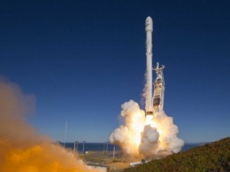 Ракета SpaceX разбилась в море после вывода на орбиту 60 спутников