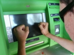 В Запорожье злоумышленники подорвали банкомат и фасад банка (ФОТО)