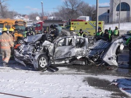 В Канаде столкнулись 200 авто: пострадали 60 человек