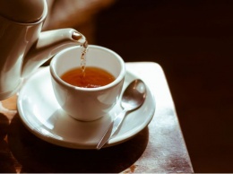 Толкование примет: почему нельзя пить чай, если ложка в чашке