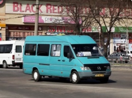 На маршрутах нелегалы: в Кривом Роге обнаружили автоперевозчика, который перевозил пассажиров без договора