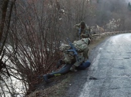 На Закарпатье водолазы «погорели» на контрабанде сигарет