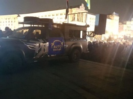 На Майдане прошло небольшое вече в честь Небесной сотни. Фото