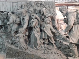 В Москве презентовали скульптурную композицию для мемориала жертвам депортации в поселке Сирень