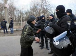 ''Разорвали бы Украину'': китайцы резко отреагировали на протесты в Новых Санжарах