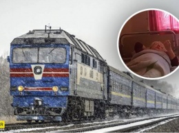 В поезде Киев-Бердянск полка упала и искалечила пассажирку