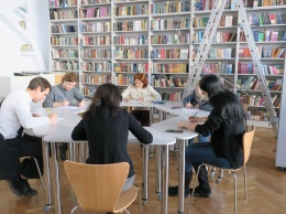 Для столичных библиотек купят книг на 2,2 млн грн