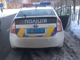 В Киеве произошла массовая драка с участием полицейских: видео