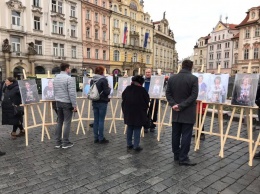 В Праге устроили выставку, посвященную матерям погибших на Донбассе бойцов